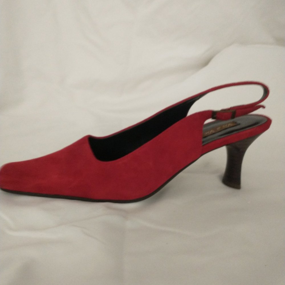 Sling back heels